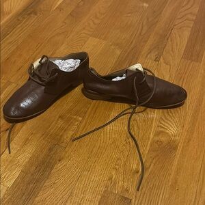 Frye Jillian oxford size 8